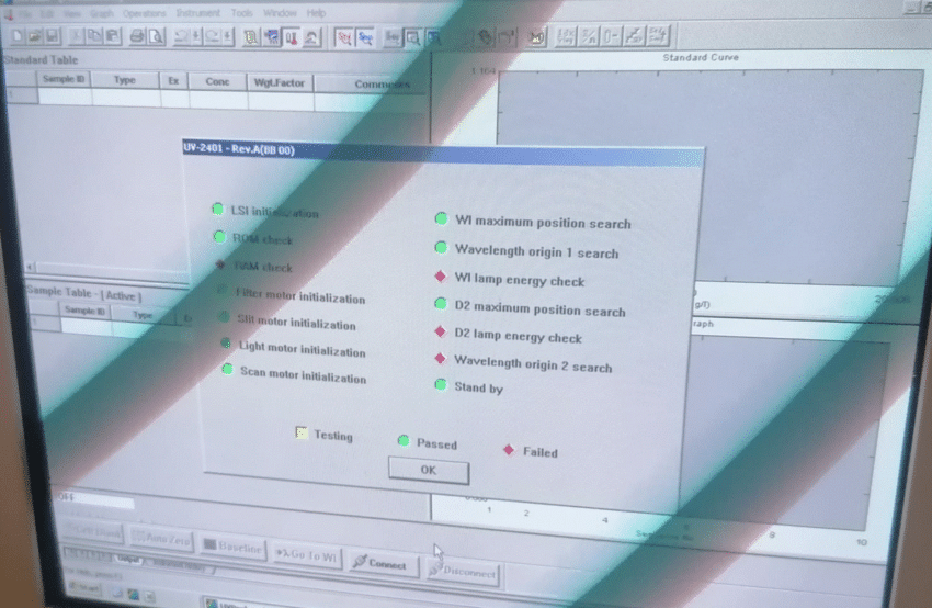 پیام Low Energy و نویز بالا در UV-Vis Shimadzu UV-1900i قبل از تعویض لامپ